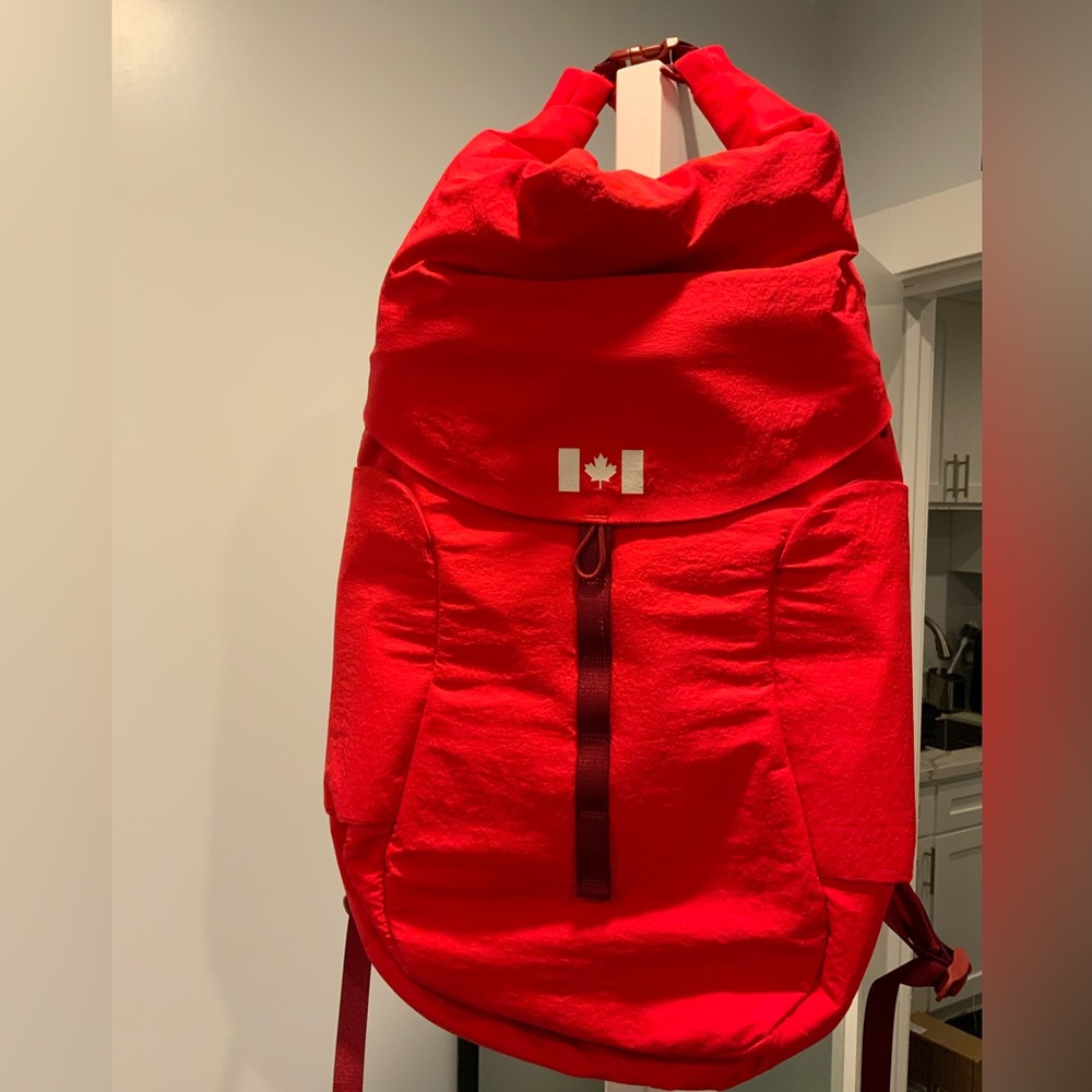 Lululemon team Canada backpack